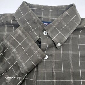 Roundtree Yorke Men's Long Sleeve Button Down Easy Care Plaid Shirt Size L